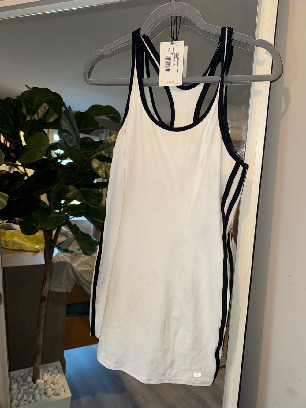 Ella Airweight tennis / athletic Dress - Picture 4 of 5